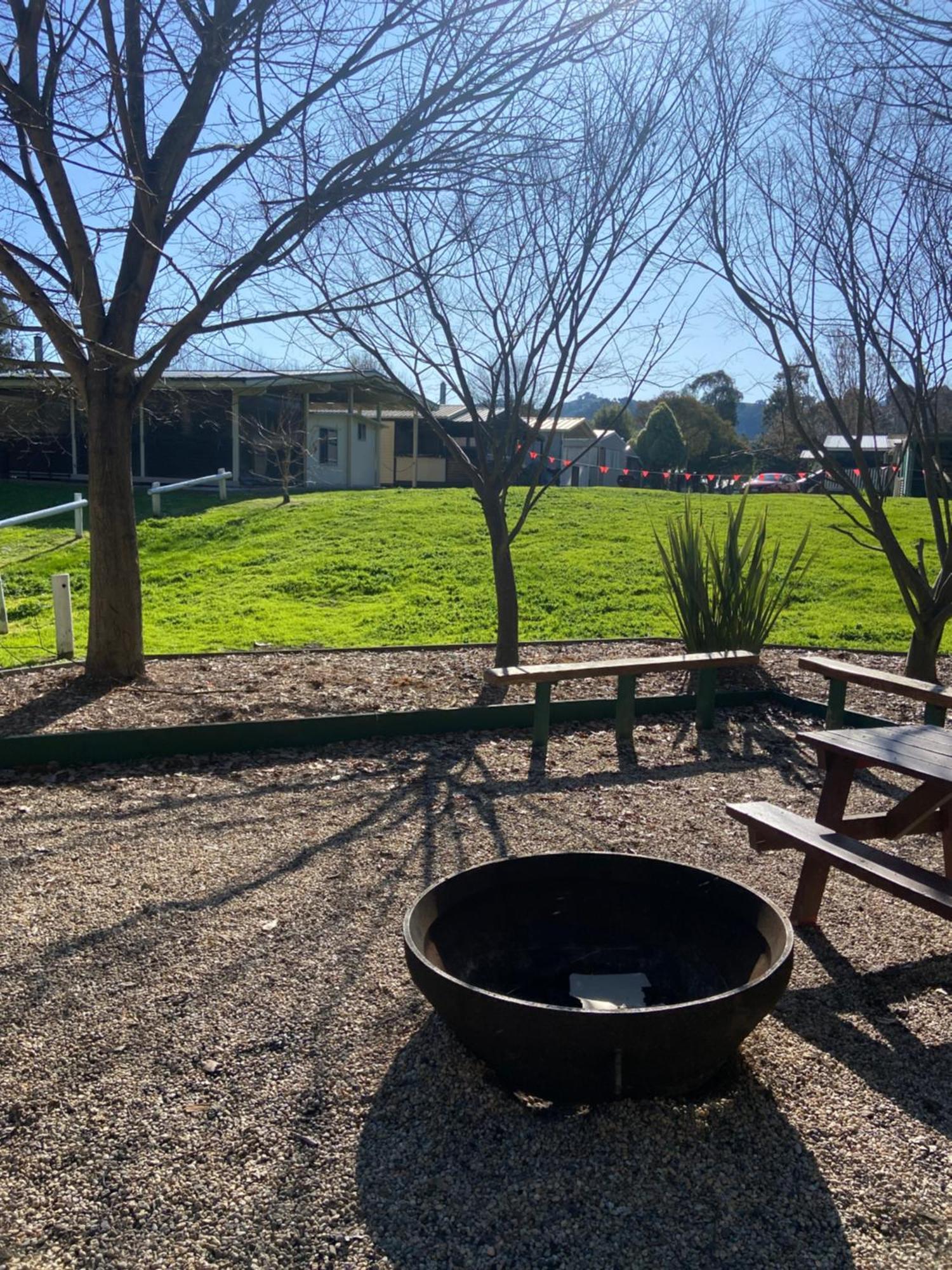 Big4 Breeze Holiday Parks - Eildon Luaran gambar
