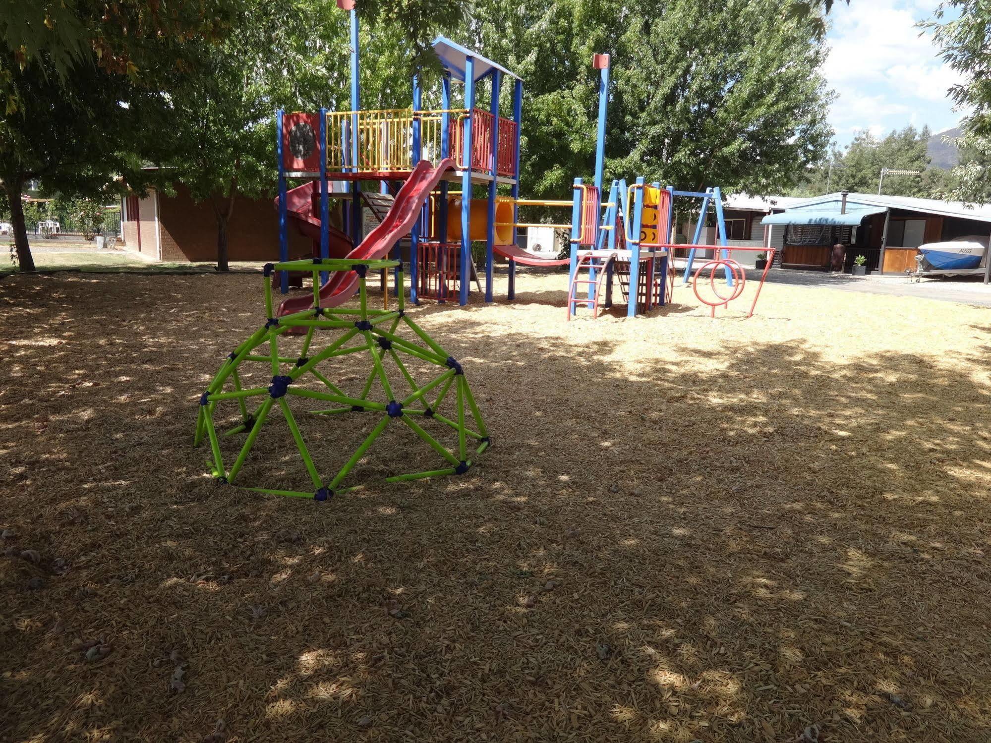Big4 Breeze Holiday Parks - Eildon Luaran gambar